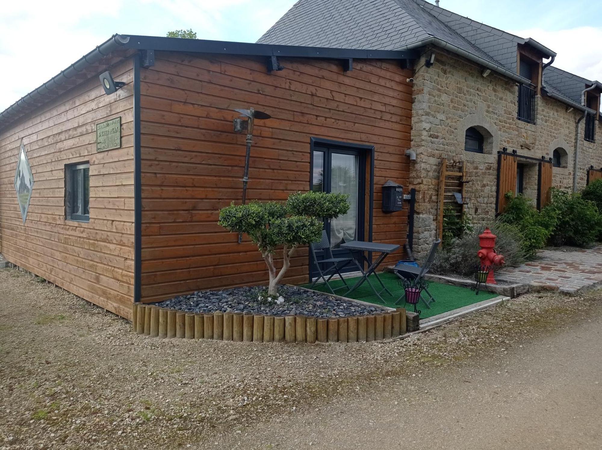 La Villa Saint-Martin Pontorson Exterior foto